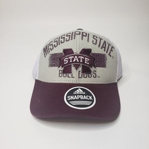 🔥Adidas Miss. State bull dogs Snapback. NWT